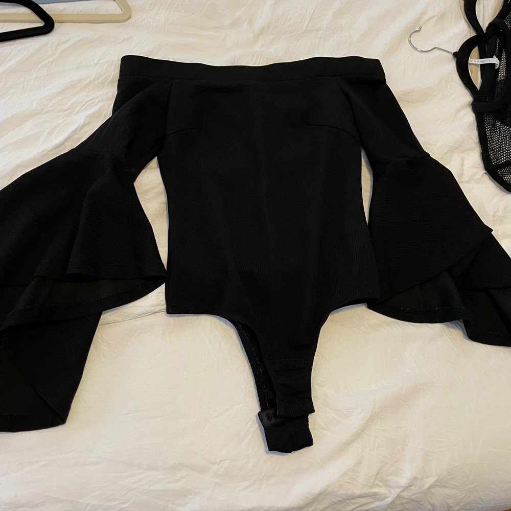Black LF bodysuit with big sleeves